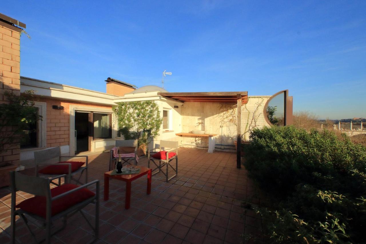 Beautiful Loft In Ponte Milvio With Terrace Apartment โรม ภายนอก รูปภาพ