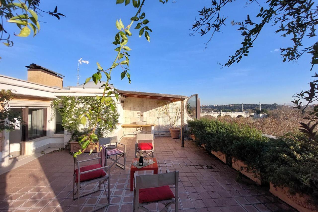 Beautiful Loft In Ponte Milvio With Terrace Apartment โรม ภายนอก รูปภาพ