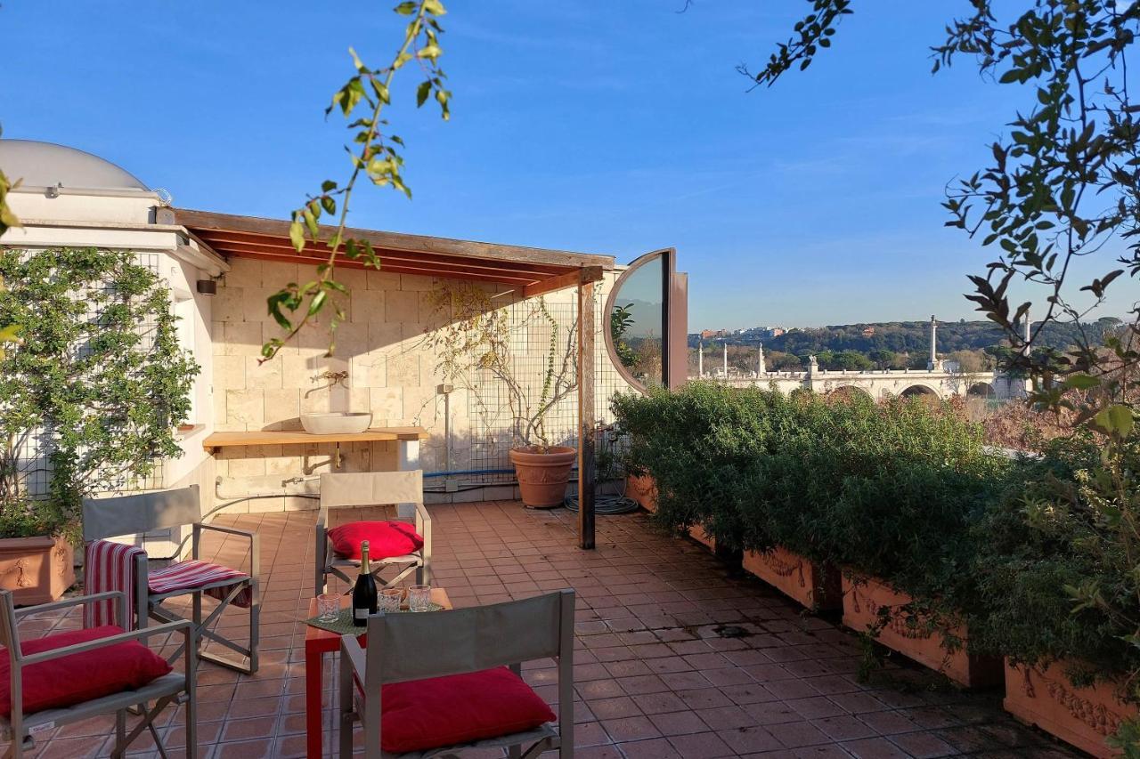 Beautiful Loft In Ponte Milvio With Terrace Apartment โรม ภายนอก รูปภาพ