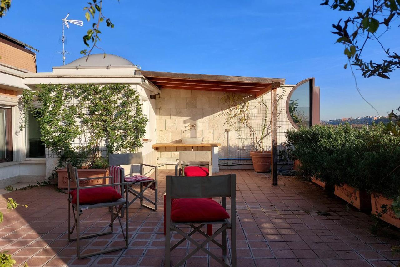 Beautiful Loft In Ponte Milvio With Terrace Apartment โรม ภายนอก รูปภาพ