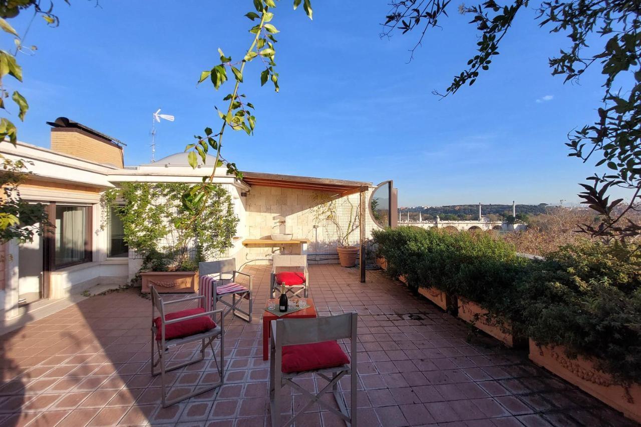 Beautiful Loft In Ponte Milvio With Terrace Apartment โรม ภายนอก รูปภาพ